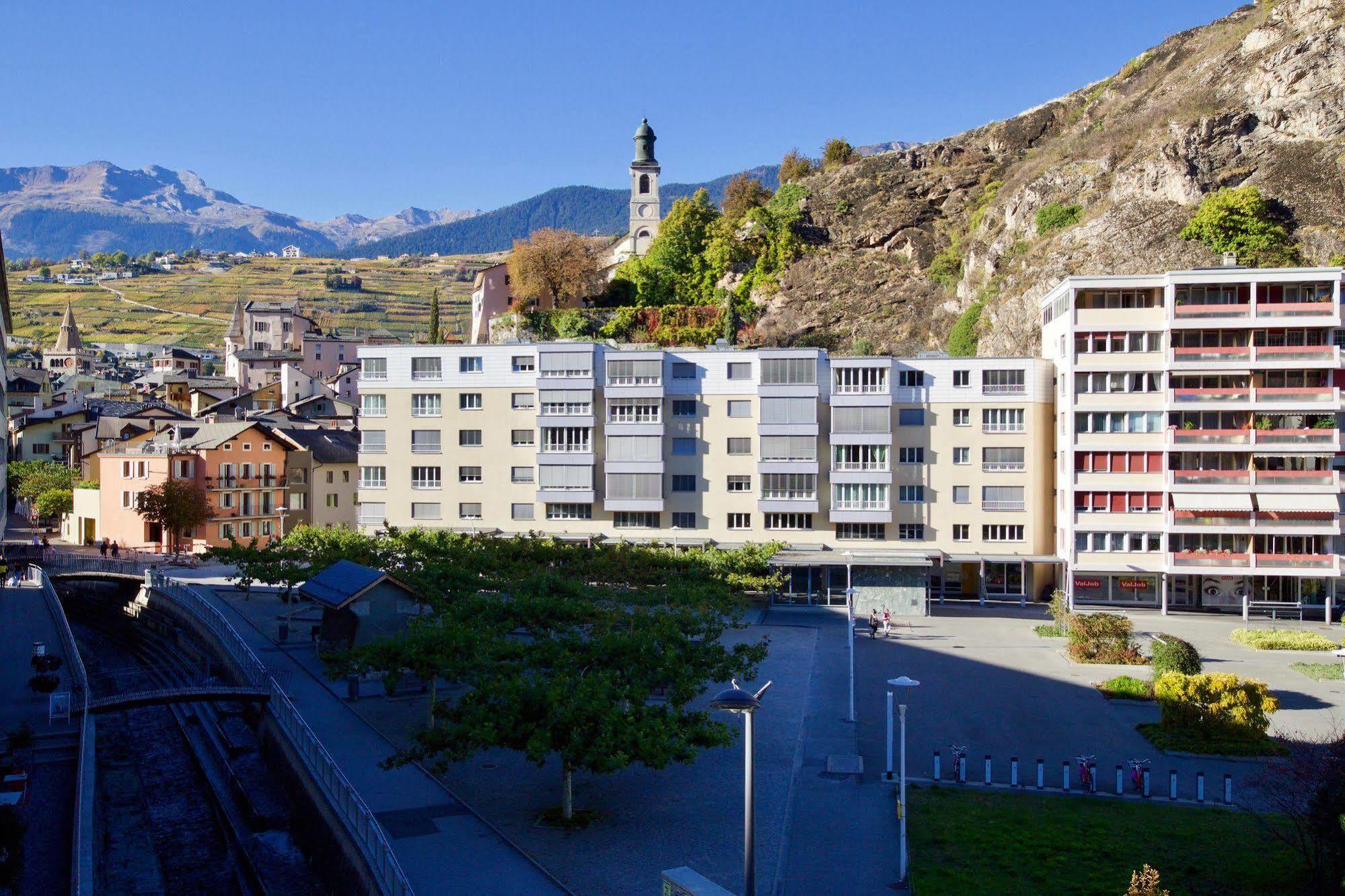 Hotel Du Rhone Сьйон Екстер'єр фото
