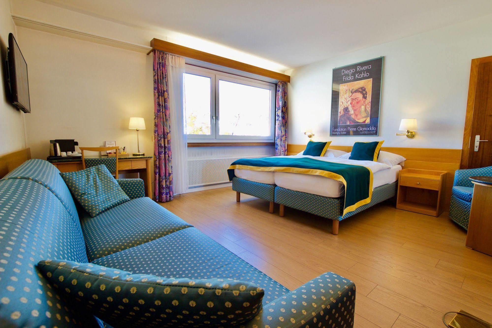 Hotel Du Rhone Сьйон Екстер'єр фото
